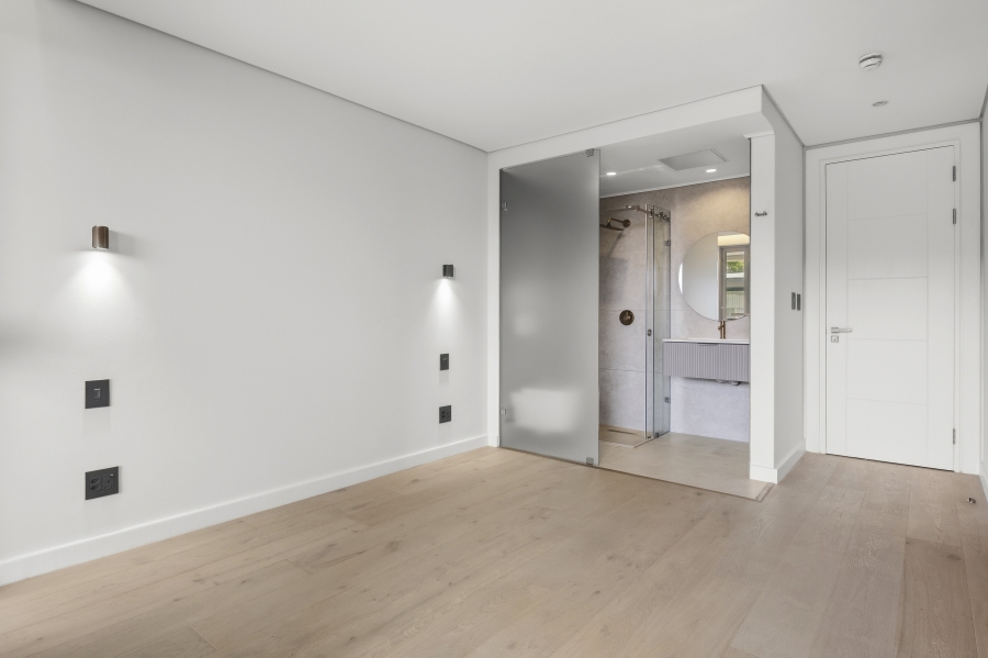 3 Bedroom Property for Sale in Fresnaye Western Cape